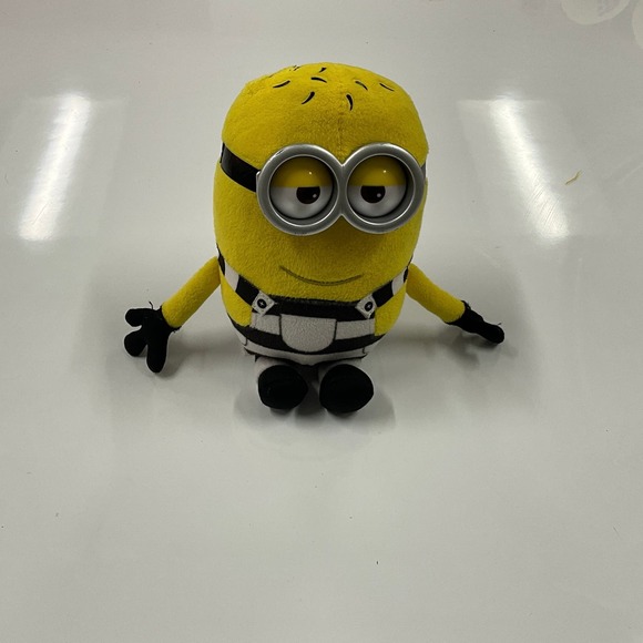 Adorable 7” TY Minion Despicable Me 3 Plush Doll Stuffed Animal Toy - Picture 8 of 8